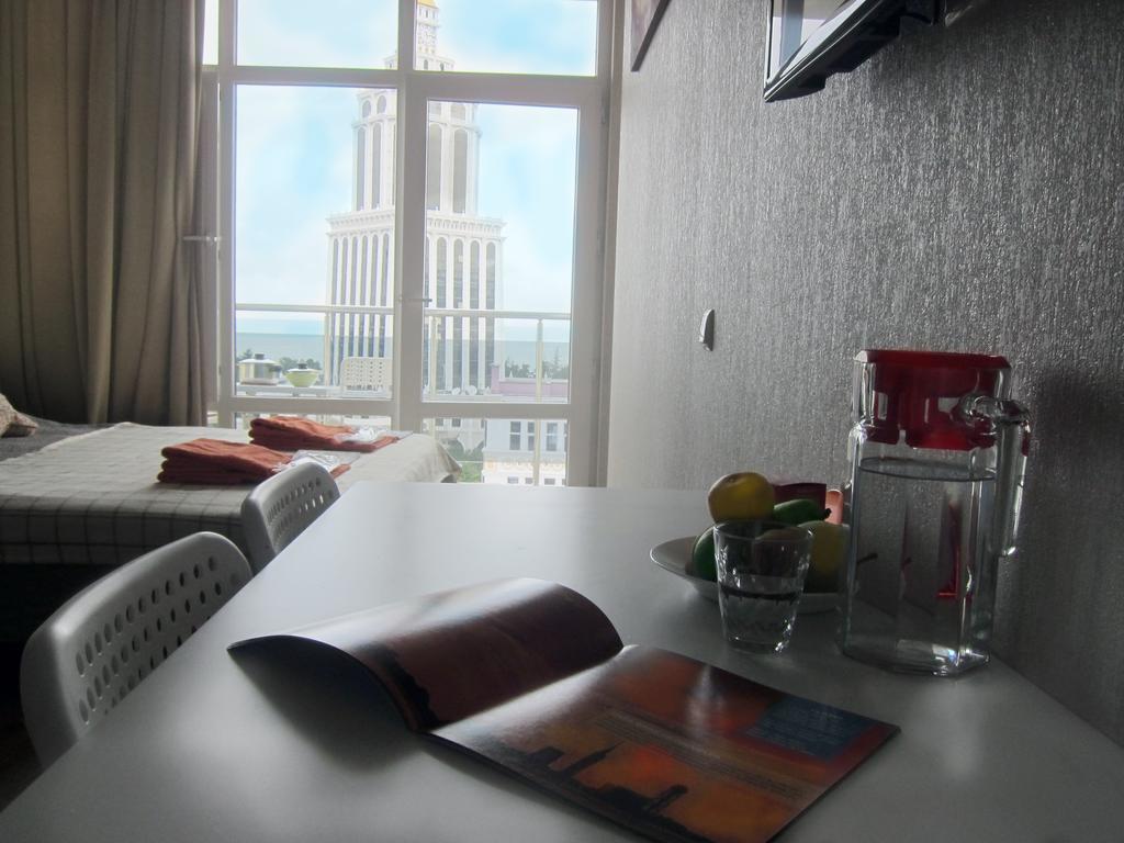 Apartments In The Center Of Batumi Esterno foto